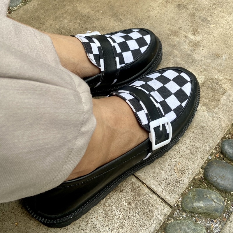 SEPATU MONO CHECKED BY MAURAA