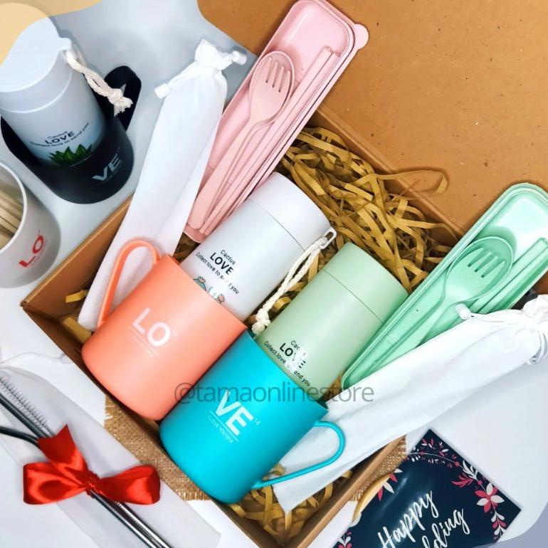 

Hampers Gelas Couple | Hampers Gelas Love | Hampers Wedding | Pernikahan | Birthday | Ulang Tahun | Graduation | Gelas Couple | Gelas Love | Gift Box | Kado | Hadiah | Souvenir | Gift Card