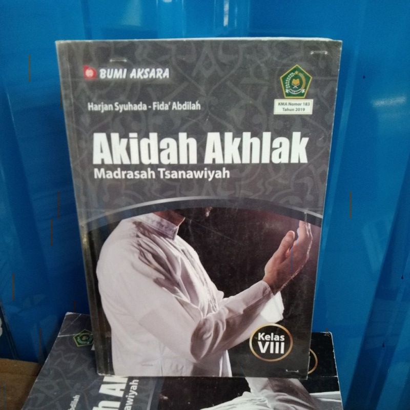AKIDAH AKHLAK KELAS 8 TSANAWIYAH