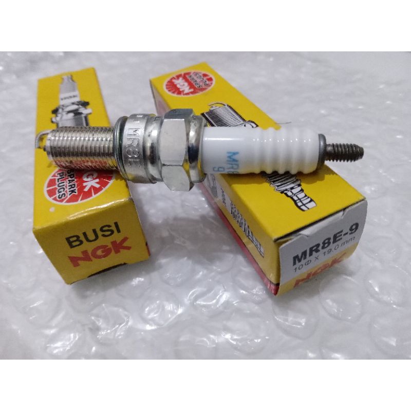 busi NGK MR8E-9 Suzuki gsx 150.gxr 150.satria fu injeksi