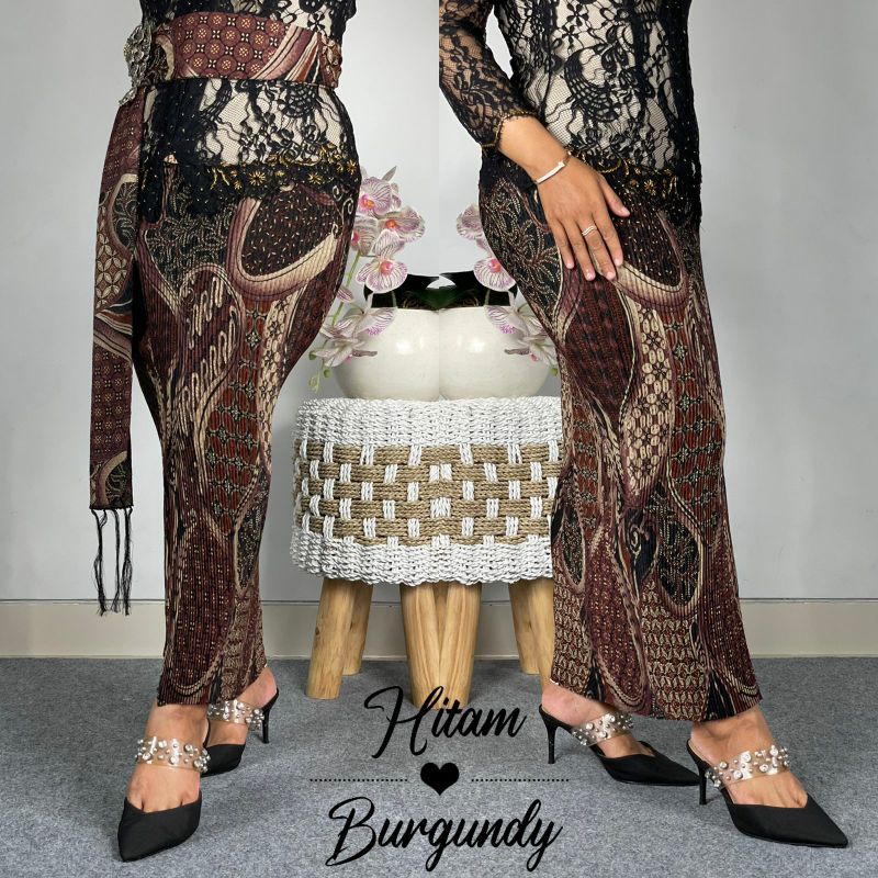 Kamen plisket set selendang/bawahan kebaya