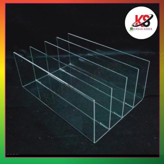 

akrilik skat stand penahan buku/pembatas buku