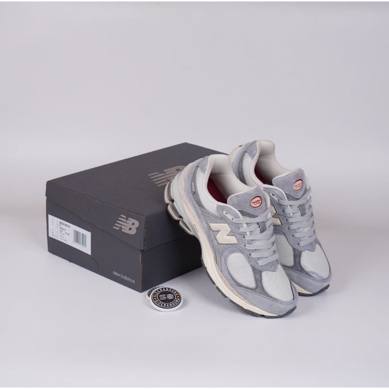 Sepatu New Blance 2002r Lunar New Year Concrete Grey