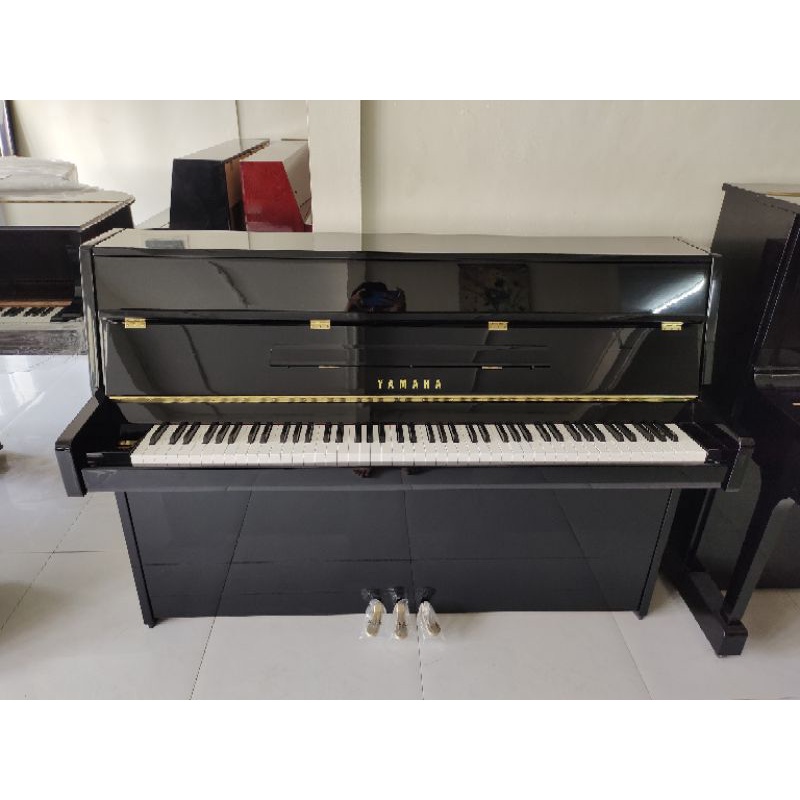 Piano Yamaha JU109 PE display toko