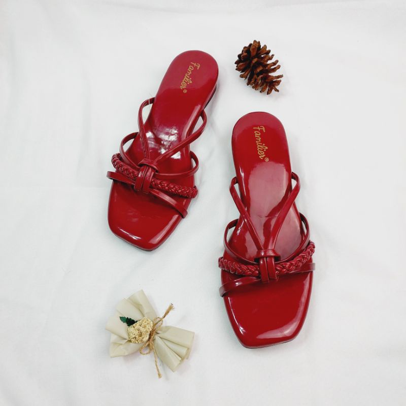 Sandal Wanita Variasi Kepang Bahan Kulit Glossy (Jenny 02)