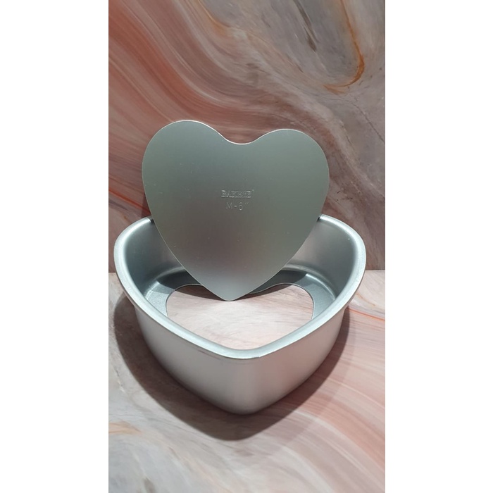 

Bakese Loyang Bongkar Pasang Hati / Love Loose Base Cake Pan Anodised