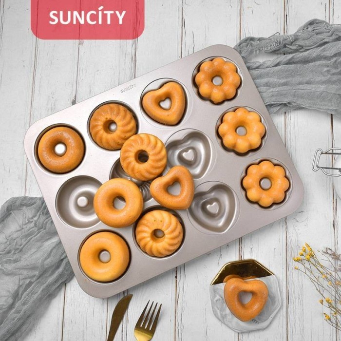 

Suncity 12 Cups Doughnut 4 Shapes Bake Pan / Loyang Donat