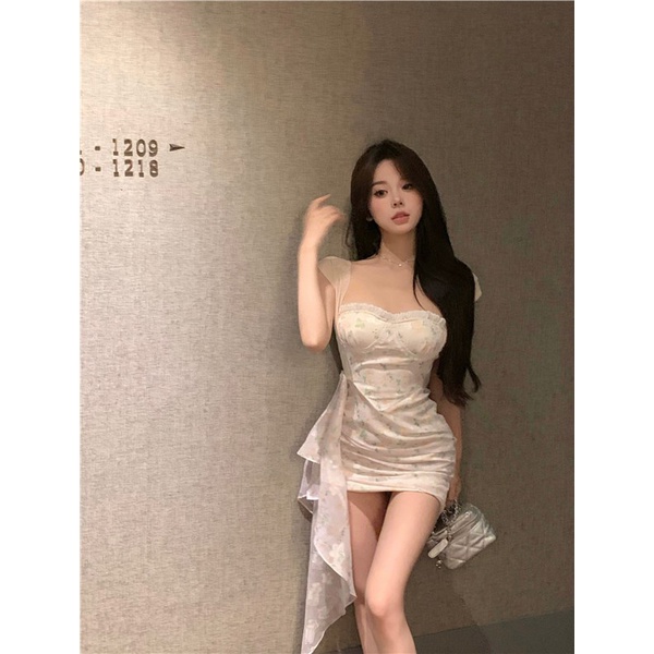 Red Pinggang ramping rompi wanita musim panas lipit kerah persegi seksi paket hip rok biru bunga rok a-line