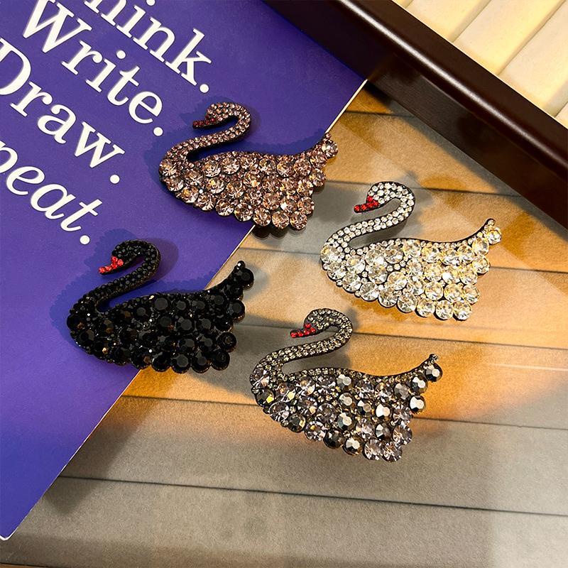 【Bayar di tempat】rhinestone Swan Hair Clip Elegan Temperamen Poni Klip Indah Aksesori Rambut