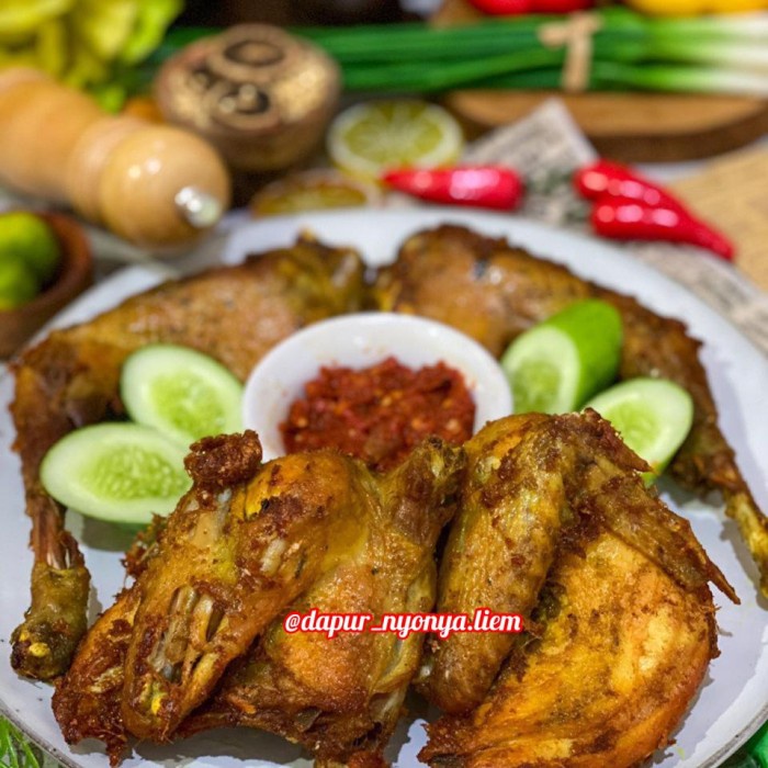 

Ayam Goreng Kampung Ungkep Dapur_ny.liem (isi 1 ekor Utuh)