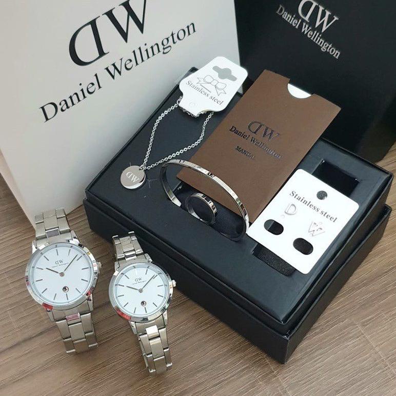 New Promo Jam Tangan Couple Include Acc Box, Paperbag Dan Cadangan Gift Set (Cincin,Gelang Dan Kalun