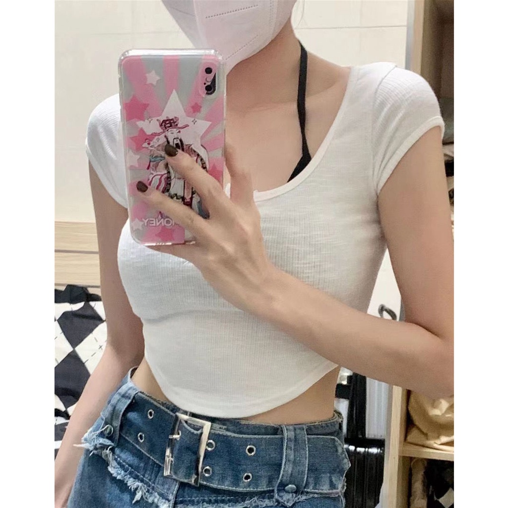 Red Sexy Hot Girl Style T-shirt Suspender Two-Piece Set 2023 Musim Panas Baru Slim High Waist Baring Pusar Pendek Top wanita