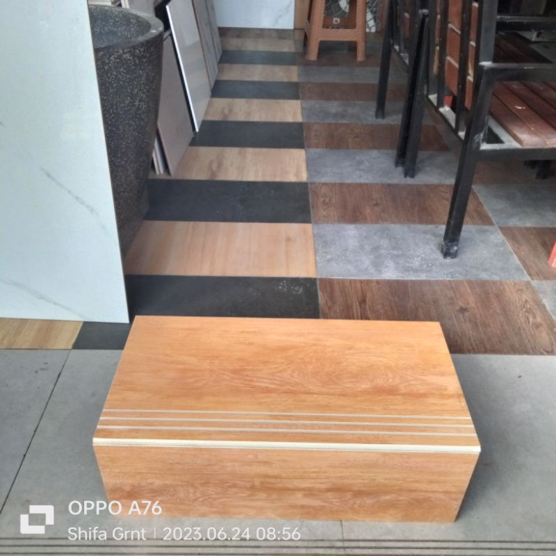 Granit tangga 30x60+20x60.Spruce/indogress