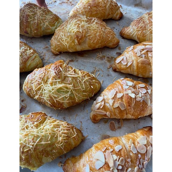 

Hot Sale.. Keto croissant 96