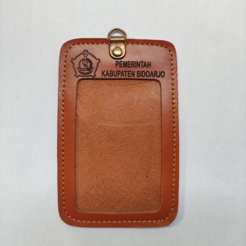

GANTUNGAN ID CARD - ID CARD HOLDER KULIT ASLI - NAME TAG KULIT ASLI
