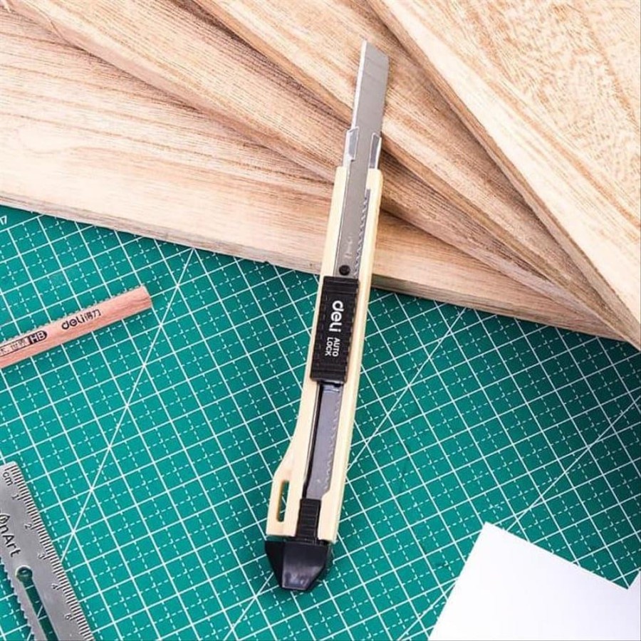 

Deli Pisau Cutter Mini CD10150 dengan pisau baja SK2 sistem kunci otomatis Auto Lock ( 1 PCS ) Pisau Cutter Kecil Perlengkapan Stationery ATK Sekolah Kantor Office