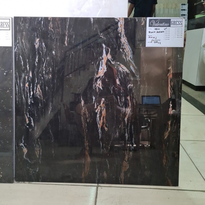 Granit Valentino Gress New Black Aurora 60x60