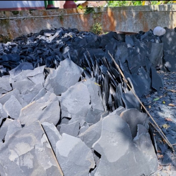 Batu Templek Alam Hitam Untuk Dinding Pagar Lantai 200 m2