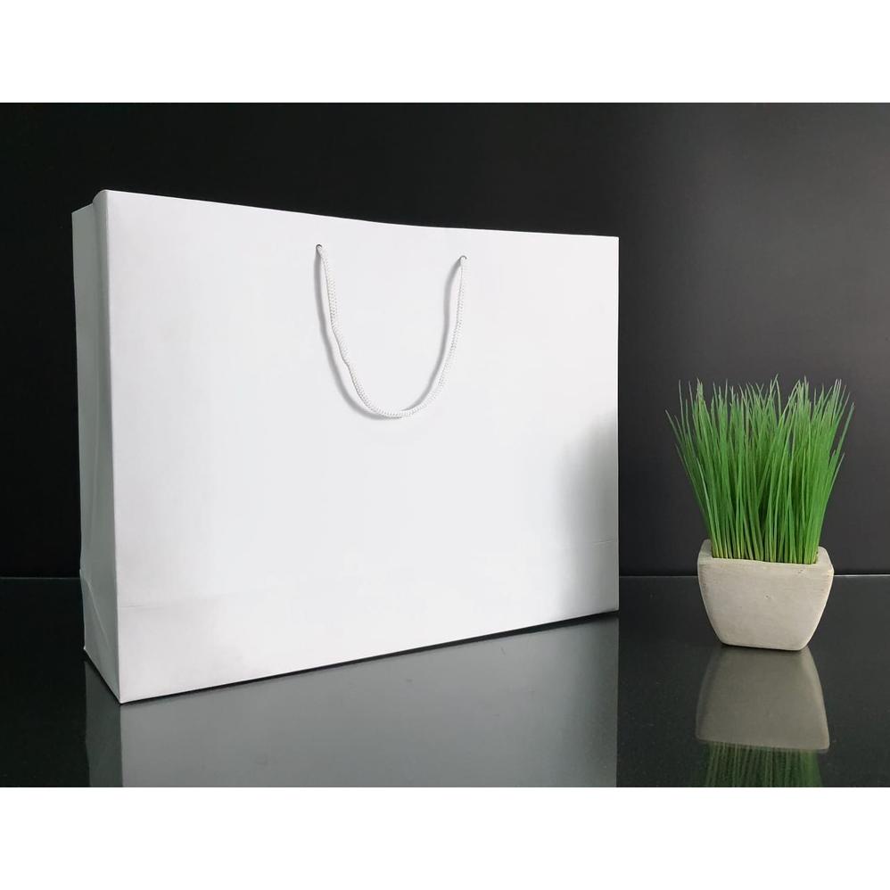 

Viral Paperbag White Doff Uk. 40 X 30 X 12 Cm Wxy