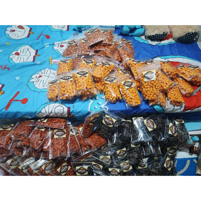 

keripik puaz