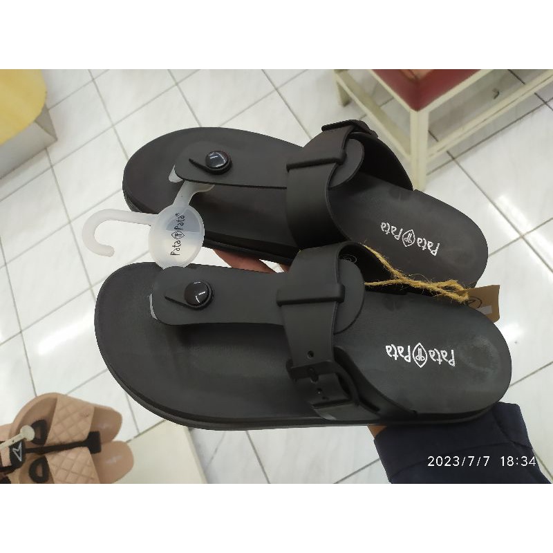 sandal karet pata-pata karet (sandal rumahan bata)