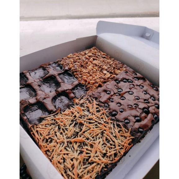 

Murah banget Big Size - Four Topings Fudgy Brownies RSI