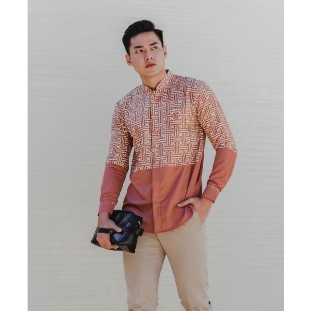 SALE TERBATAS. Kemeja Batik Pria NUC.ID Ali 03 (Milo-Coral/Wortel)