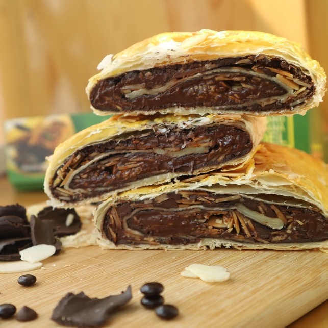 

Murah Choco Almond Strudel 05R