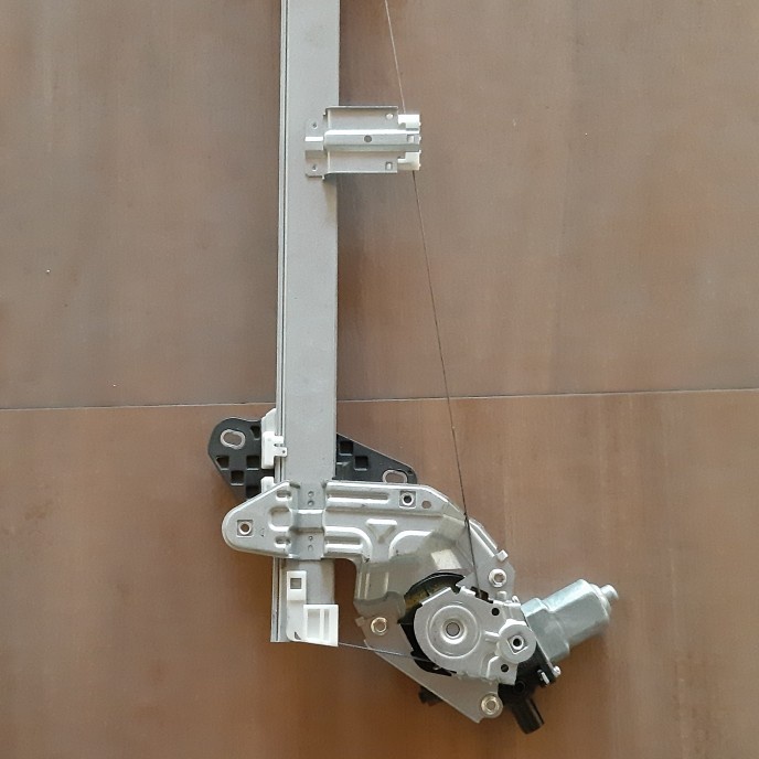 {Bekas} Motor Power Window Honda Jazz Rs Pintu Depan Kiri Lengkap Regulator Diskon