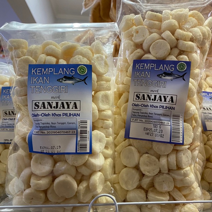 

➸➚✣ Kemplang Bangka Goreng Coin / Kerupuk Bangka Coin / Kemplang Bangka Koin Ikan Tenggiri Cap Sanjaya Bestseller