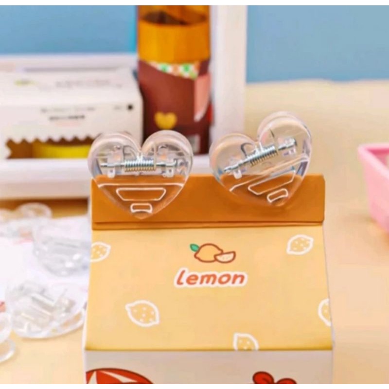 

KAN Paper Clip Cute Heart Klip Kertas Plastik Bening Bentuk Hati
