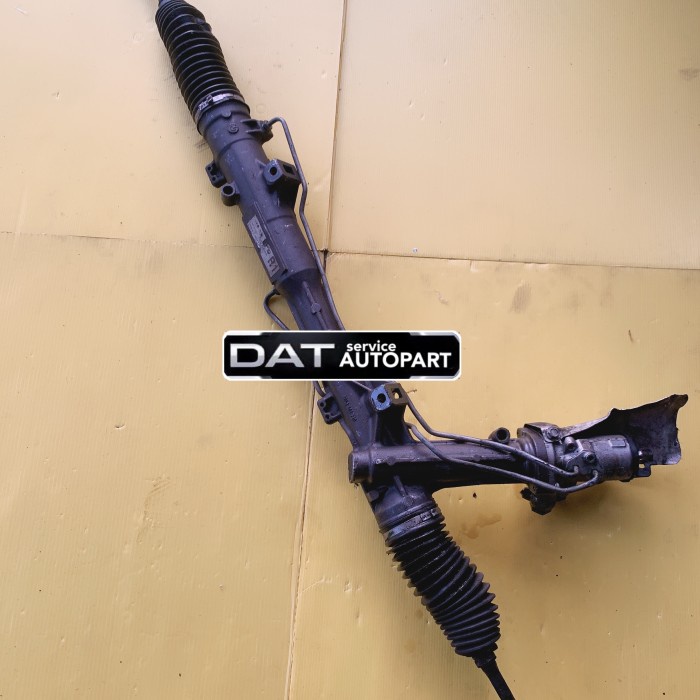 {Bekas} Steering rack steer BMW E90 Diskon