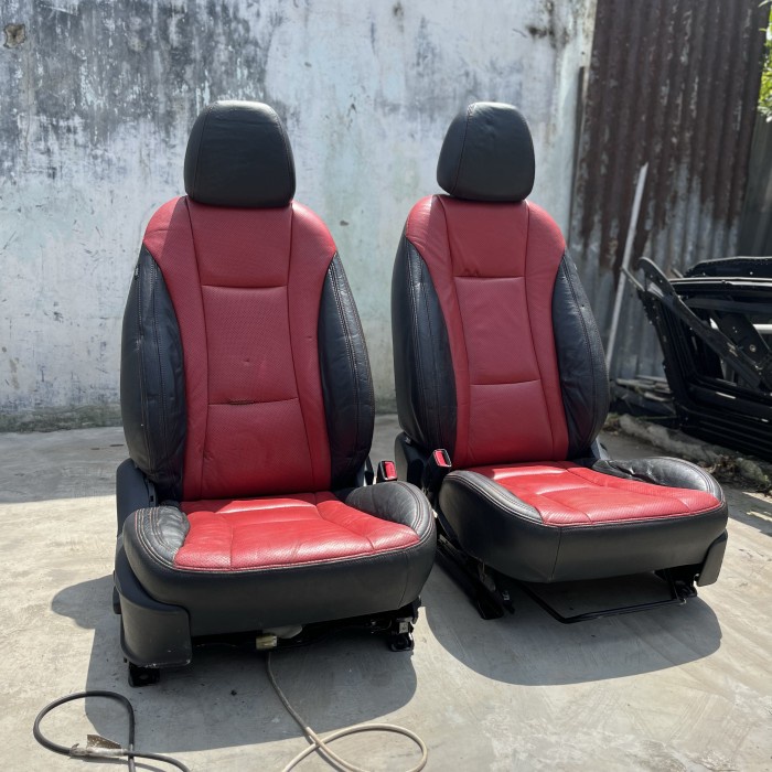 {Bekas} jok mobil elektrik oem Hyundai Murah