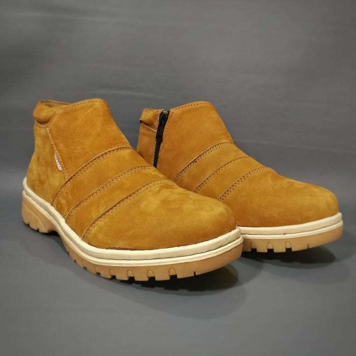 Sepatu Boots Kulit Asli Pria Resleting Modis