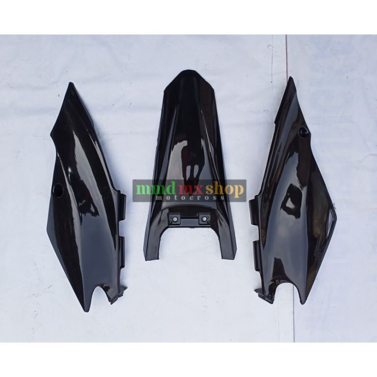 TERPERCAYA Body set belakang klx bf dtracker Cover body klx bf Dtracker plus Spakbor belakang klx bf