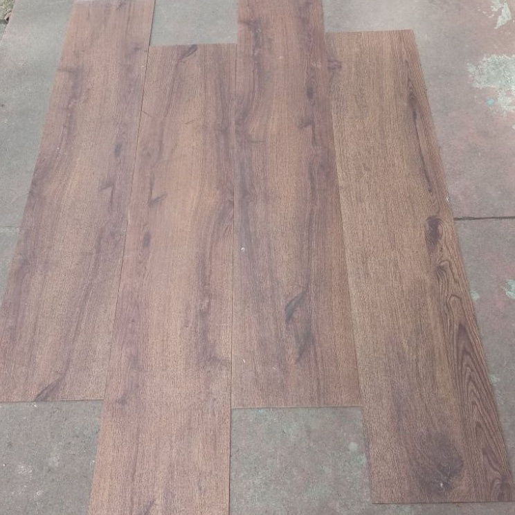 CCNY1874 7.7  vinyl bekas ex villa.