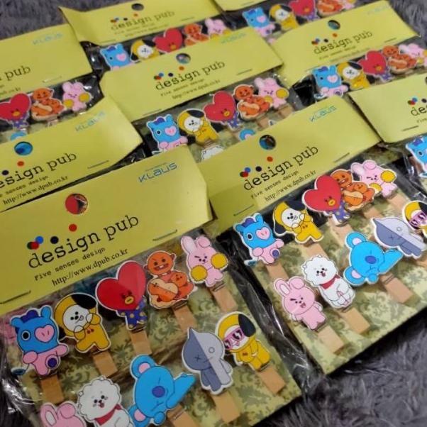 

Viral [Harga 1 Set] Wooden Clip / Jepitan Kayu Kertas Foto Bt21 Bts Army Kpop