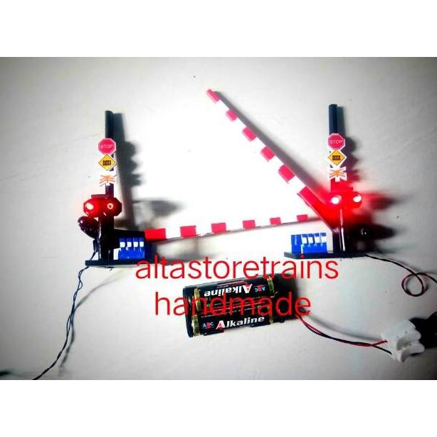HOT SALE DISKON MINIATUR PALANG PINTU KERETA API PJL TERBARU