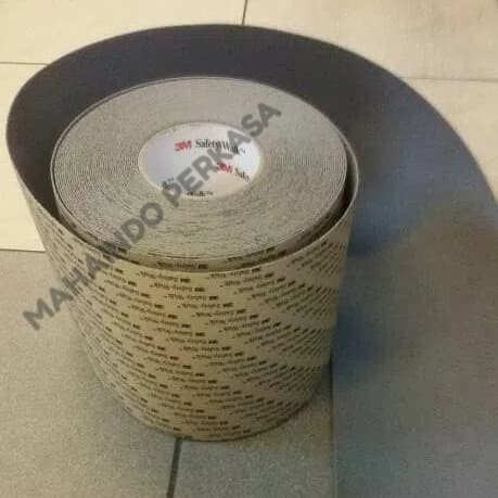 

Best Seller 3M 370 Lakban Anti Slip Safety Walk Grey Karet 6" X 18, 2 Mtr