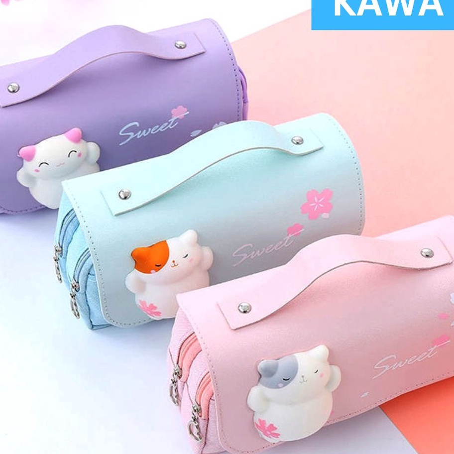 

Terbaru 12.12 KAWA Kotak Pensil Squishy Lucu Kain Pencil Case Aesthetic Multifungsi grosir