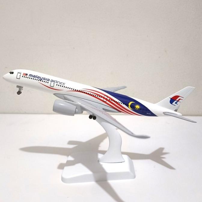 Pesawat Diecast Besi Miniatur Malaysia Airlines Ada Roda Airbus A320