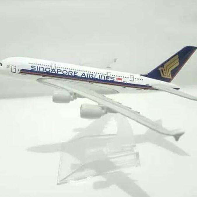 Pesawat Diecast Singapore Airlines