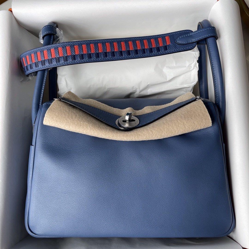 Swift Herme_ Lindy 26 handmade handbag holiday traveling tote with protective feet