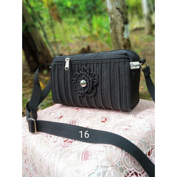 Tas Wanita Zipper Original Hitam