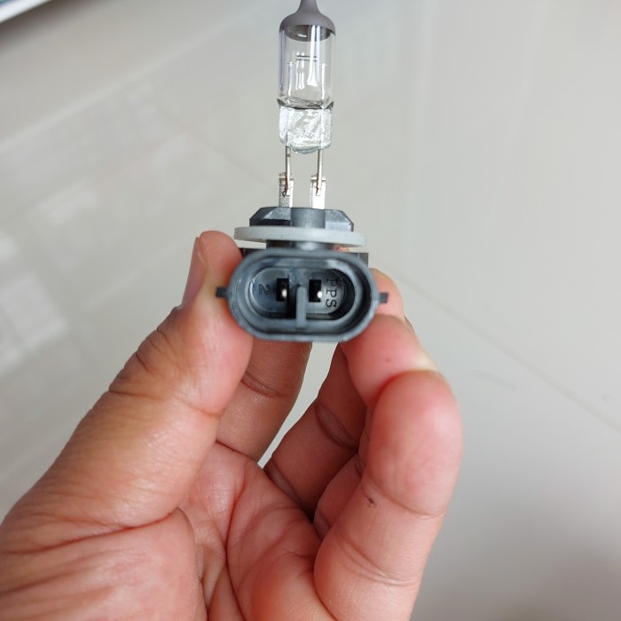 Bohlam Lampu Kabut Foglamp Hyundai Grand Avega Tucson Trajet OSRAM H27 murmer