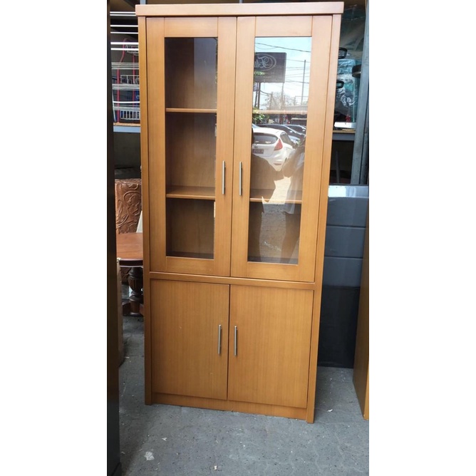 Rak Lemari Buku / Pajangan Kaca 2 Pintu Minimalis