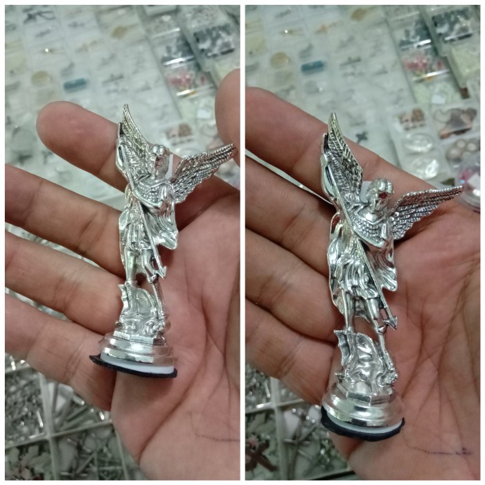 Althis- Koleksi Patung St Michael Import