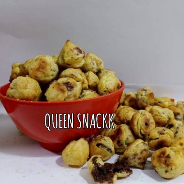 

Elvira- Kue Soes Coklat/Kue Soes Kering Coklat Lumer/ Snack Kering Isi Coklat