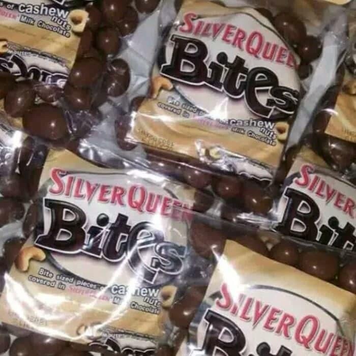 

Elvira- Silverqueen Bites Kacang Mede / Almond Snack Cemilan Coklat Kiloan -