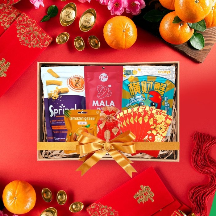 

Elvira- Tasty Snack Golden Prosperity Gift Box